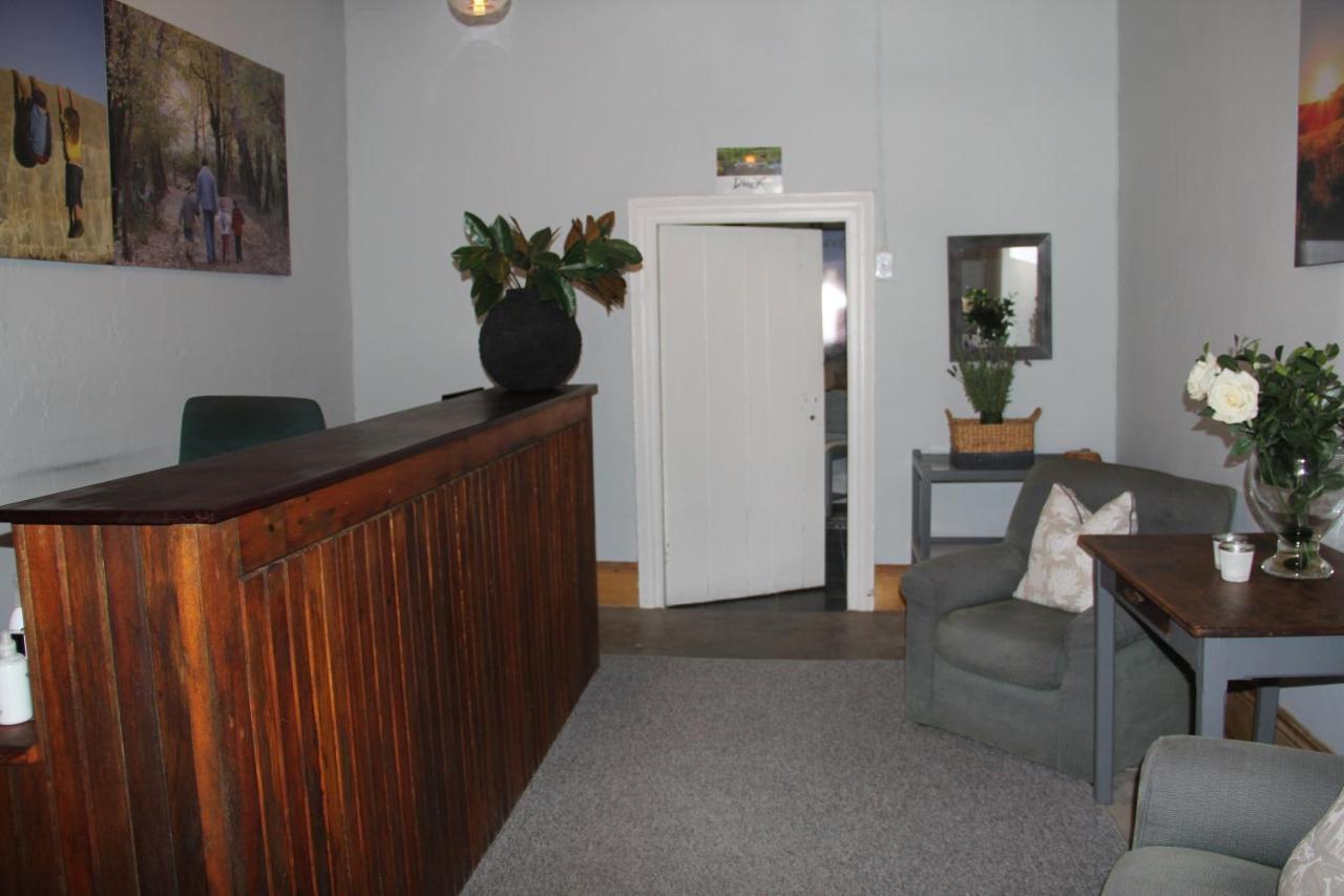 @Karoo Guesthouse Graaff-Reinet エクステリア 写真