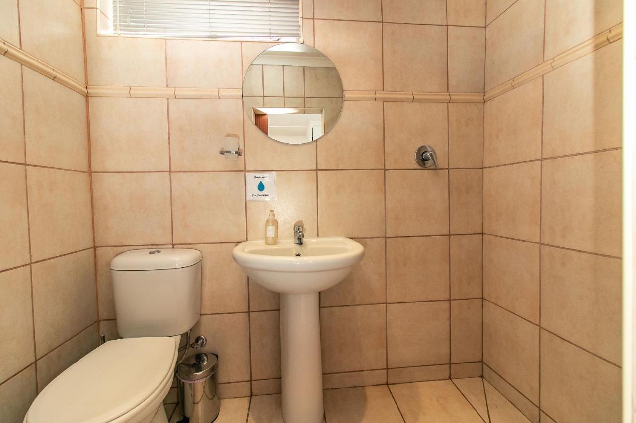 @Karoo Guesthouse Graaff-Reinet エクステリア 写真
