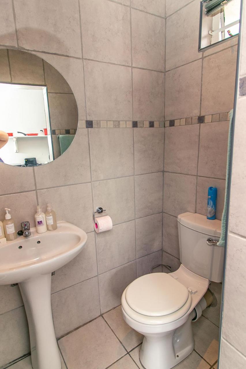 @Karoo Guesthouse Graaff-Reinet エクステリア 写真