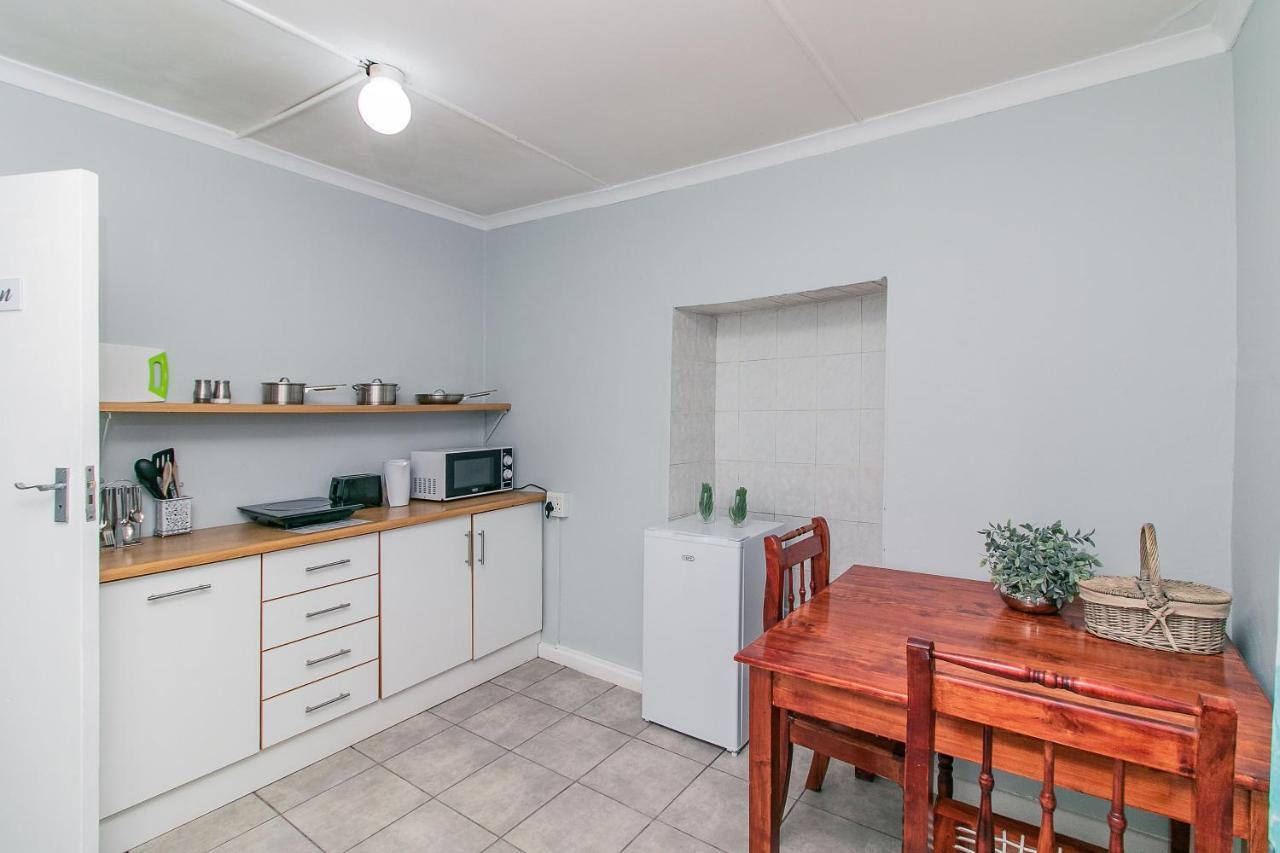 @Karoo Guesthouse Graaff-Reinet エクステリア 写真